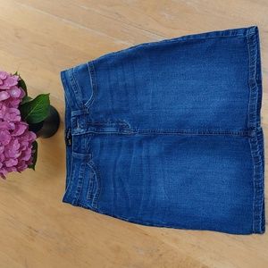 Lee Classic Jean Skirt size 4